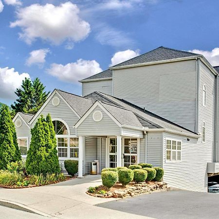 Microtel Inn & Suites By Wyndham Gatlinburg Zewnętrze zdjęcie
