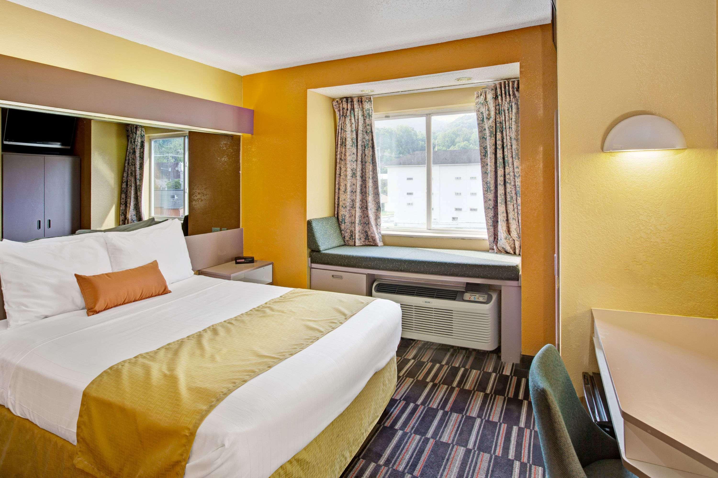Microtel Inn & Suites By Wyndham Gatlinburg Zewnętrze zdjęcie