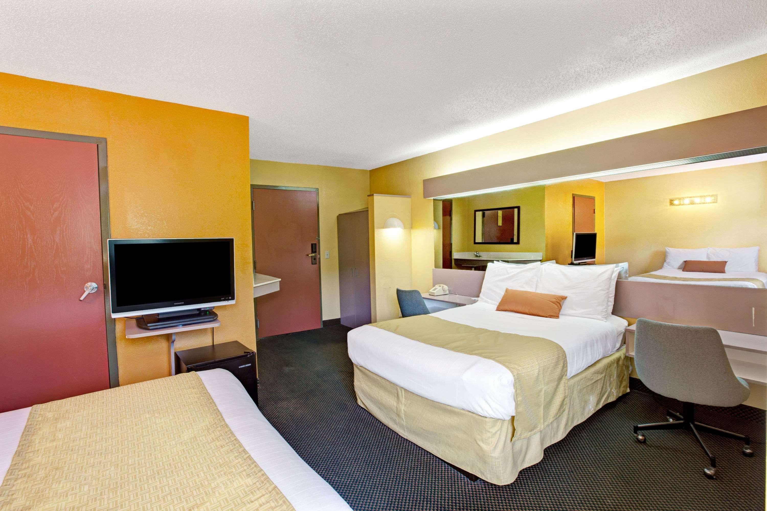 Microtel Inn & Suites By Wyndham Gatlinburg Zewnętrze zdjęcie