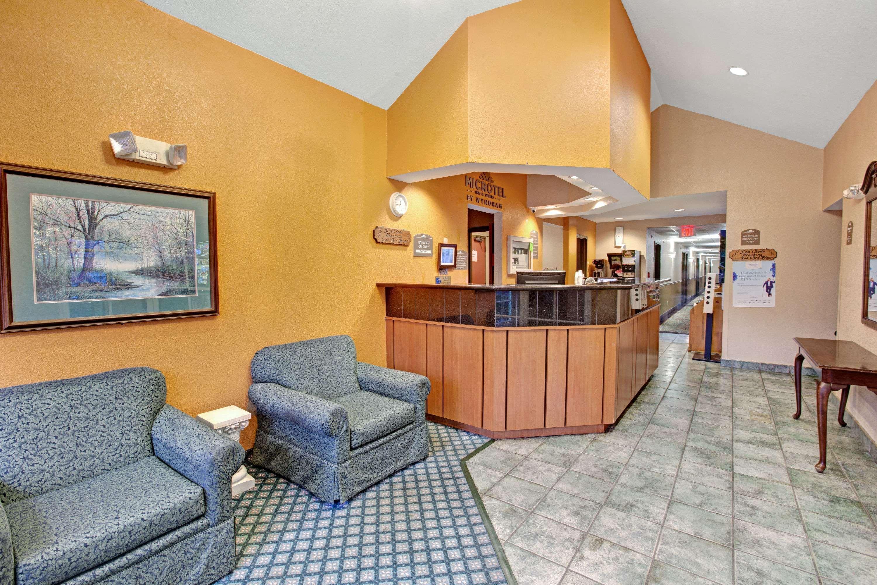 Microtel Inn & Suites By Wyndham Gatlinburg Zewnętrze zdjęcie