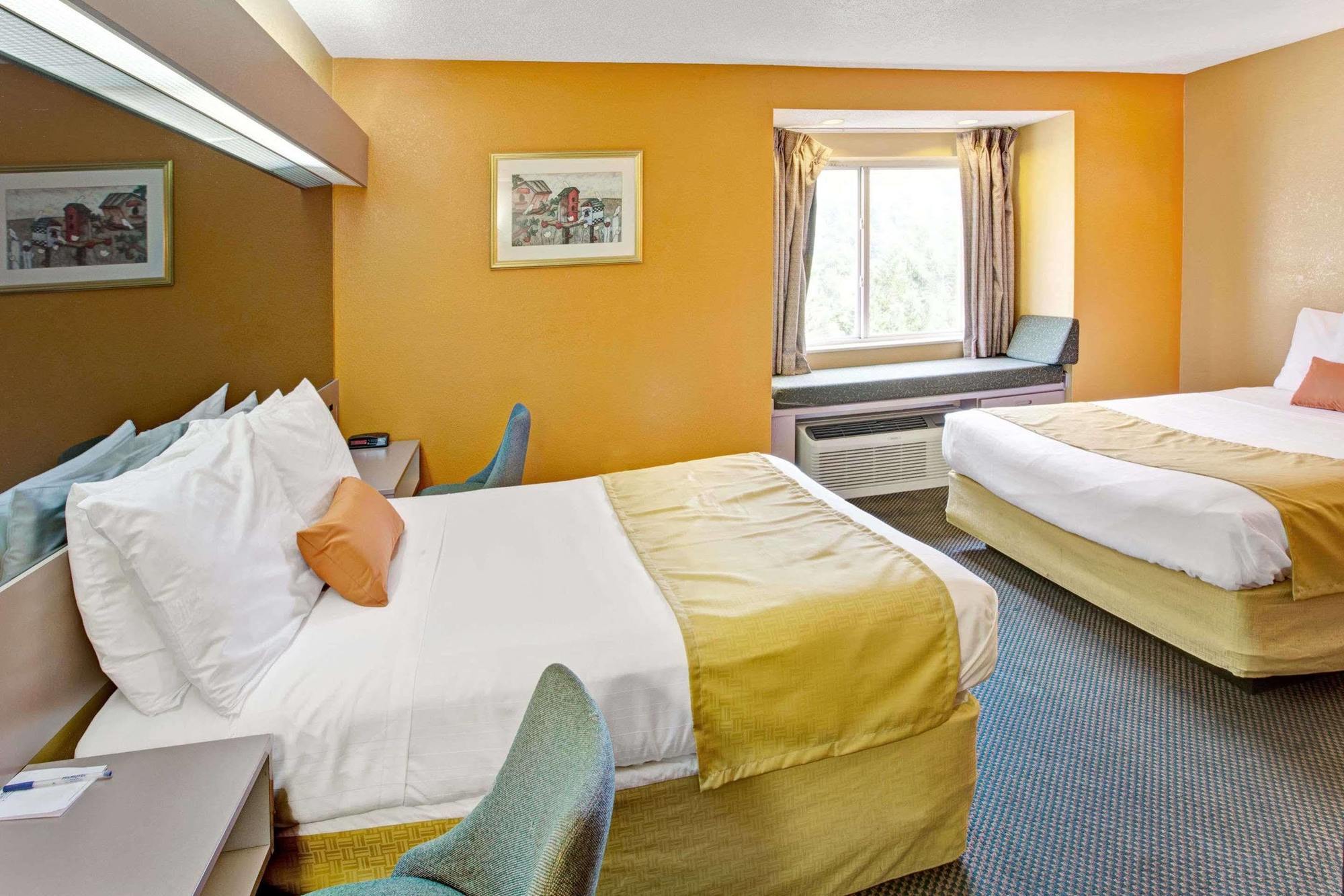 Microtel Inn & Suites By Wyndham Gatlinburg Zewnętrze zdjęcie