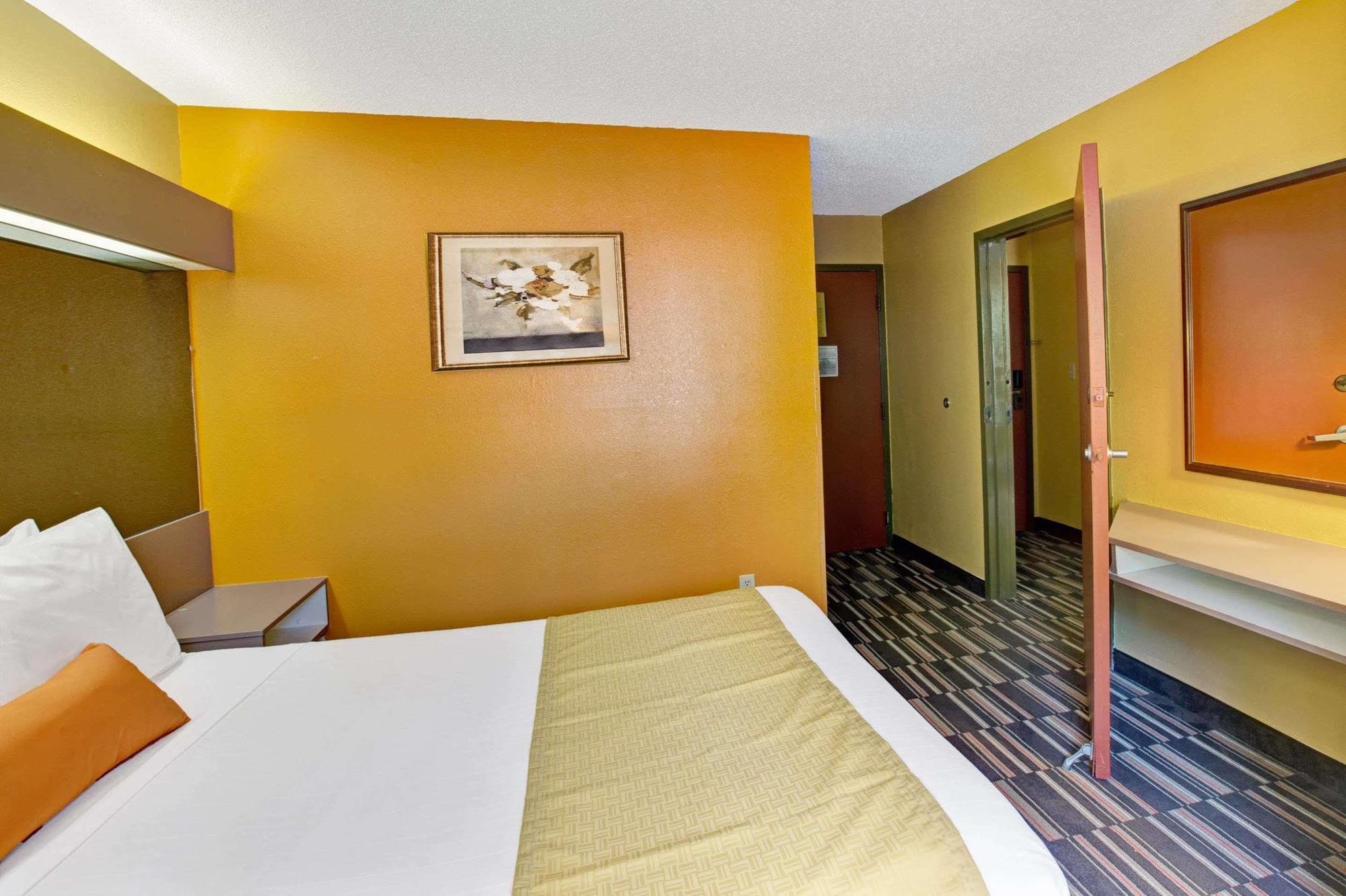 Microtel Inn & Suites By Wyndham Gatlinburg Zewnętrze zdjęcie